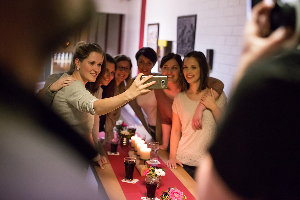 Janny und Christian im Wald