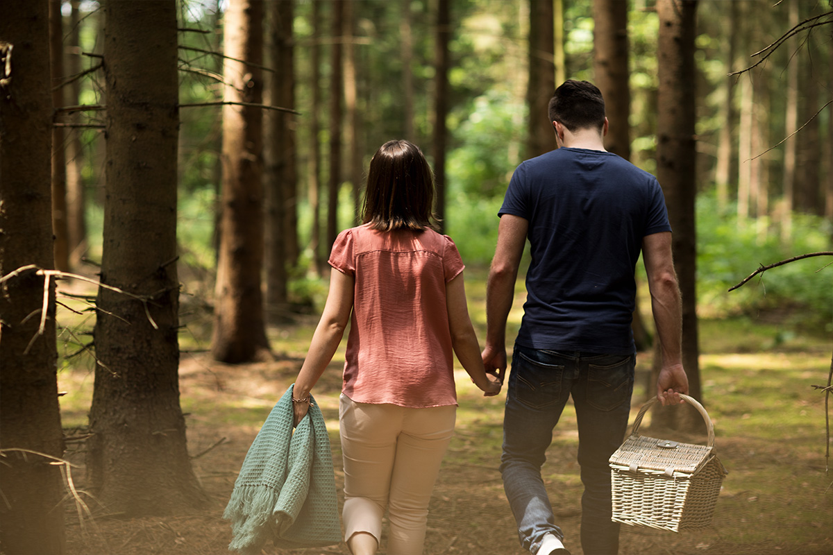 Janny und Christian im Wald